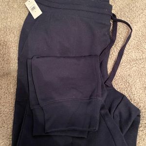 Woman’s gap size large sweatpants nwt
